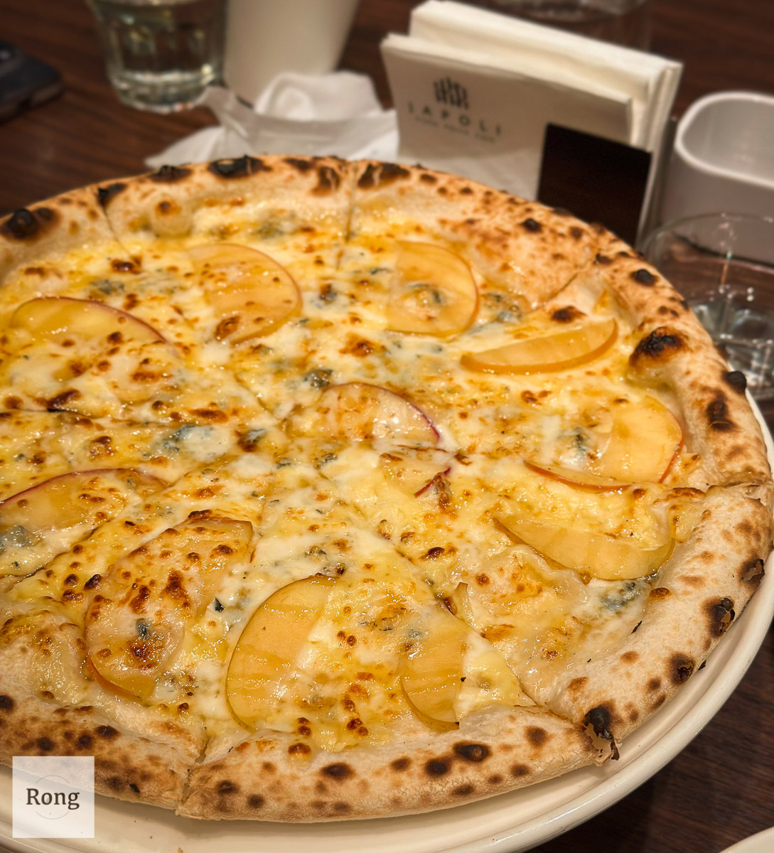 JAPOLI 義大利餐酒館 蘋果蜂蜜藍紋乳酪披薩